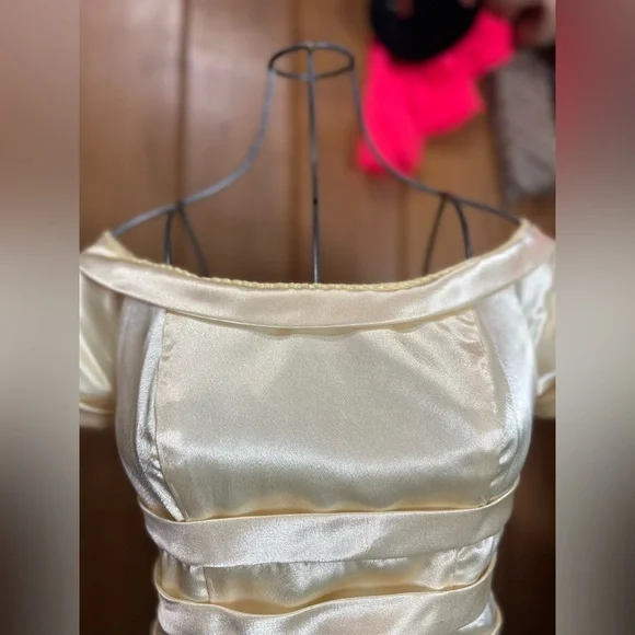 VINTAGE yellow gown, small - Picture 8 of 16